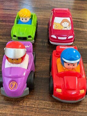 Little People Lot Race Cars Wheelies Toy Cars
